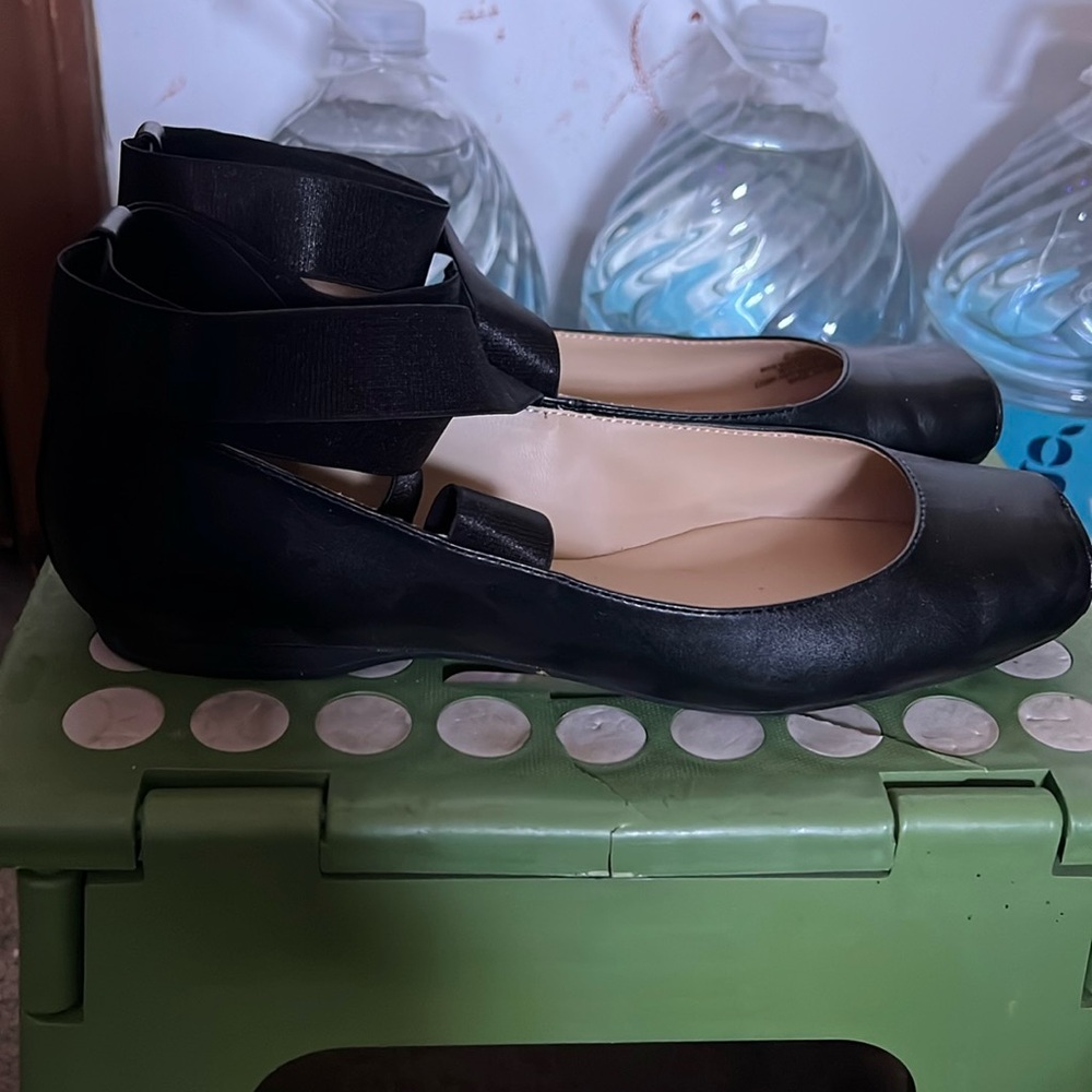 Jessica Simpson square toed black ballet flats
